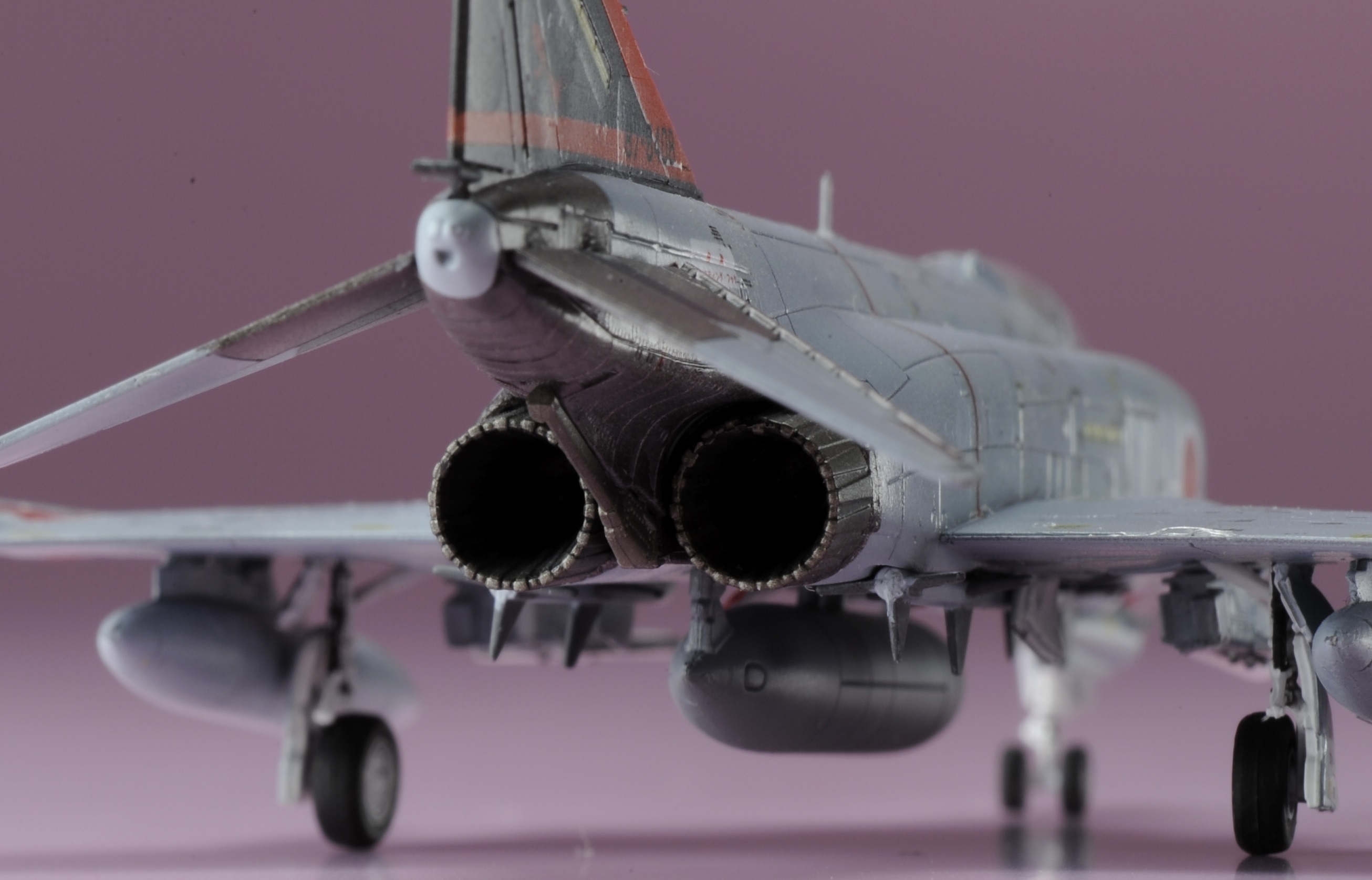 トミーテック技MIX「F-4EJ改」無彩色で技MIXの精度を楽しむ | 電撃ホビーウェブ