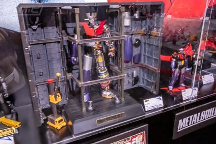 ตัวอย่างฟิกเกอร์ใหม่ SHFiguarts Ultraman Geed Darkness Go Nagatsuga และ Mazinger Z Special ที่นำไปโชว์ในร้าน Hobby Shop