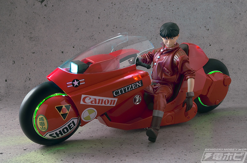 Akira 金田のバイクのフィギュアが11年ぶりのリバイバル 重量感からくるリアリティや音声 発光ギミックに注目 電撃ホビーウェブ