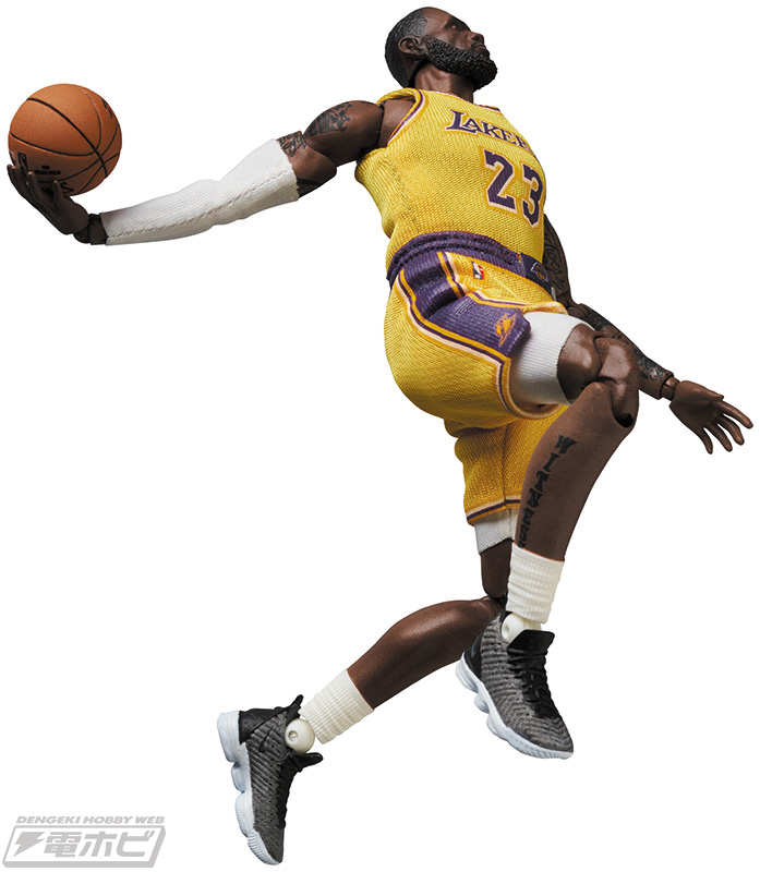 NBAプレイヤー「レブロン・ジェームス」のMAFEXがいよいよ発売 