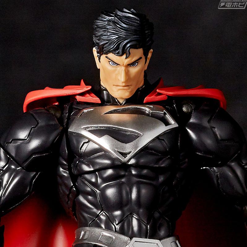 ブラックスーツをまとうDCヒーロー・スーパーマンがアメイジング 
